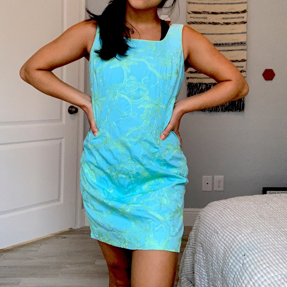 White tag Lilly Pulitzer shift dress size 4 embroidered with palm trees